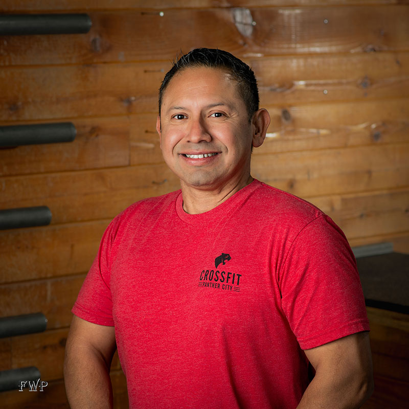 Luis Montez Coach At CrossFit Gym In Fort Worth, Texas